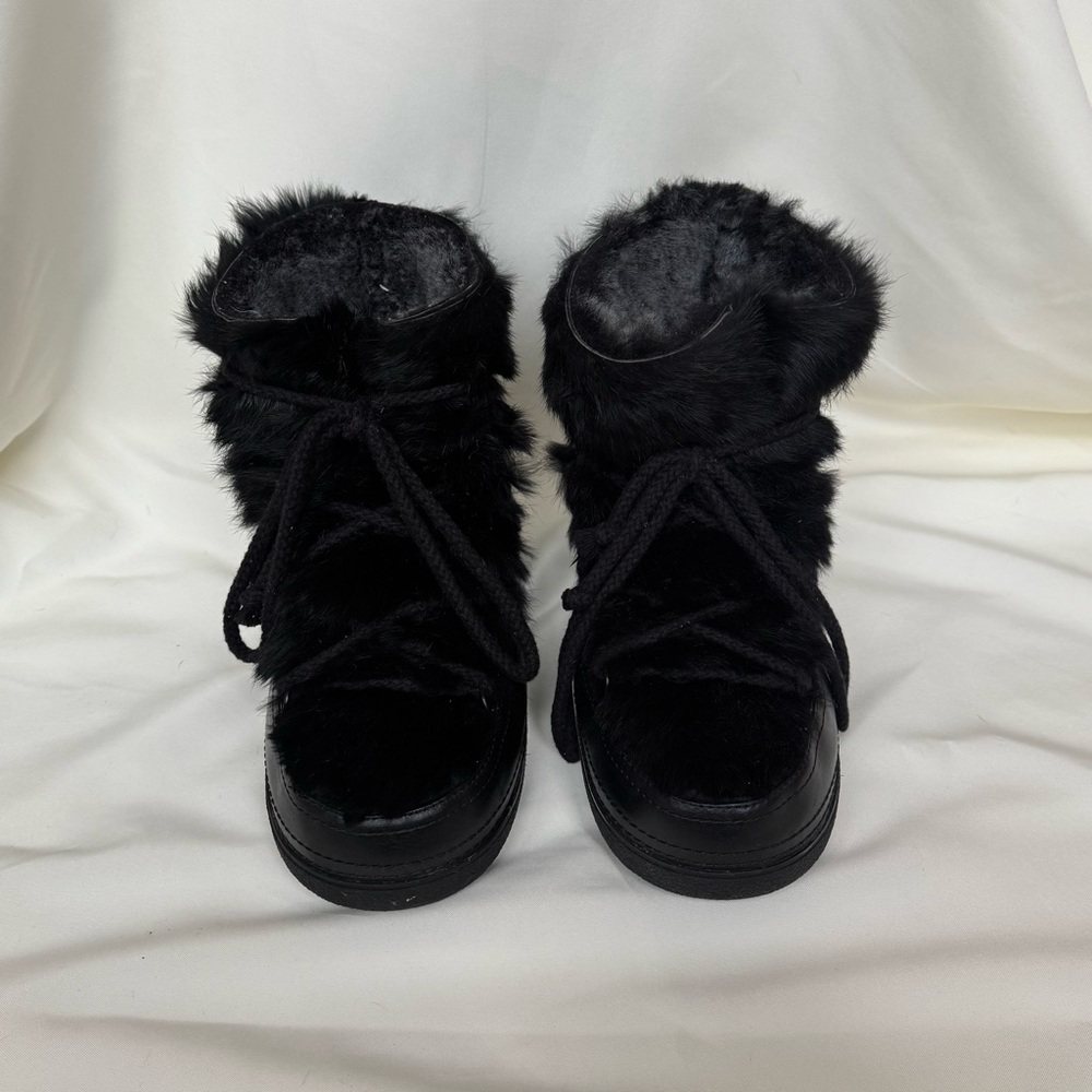 Inuikii Black Fur-Lined Winter Boots